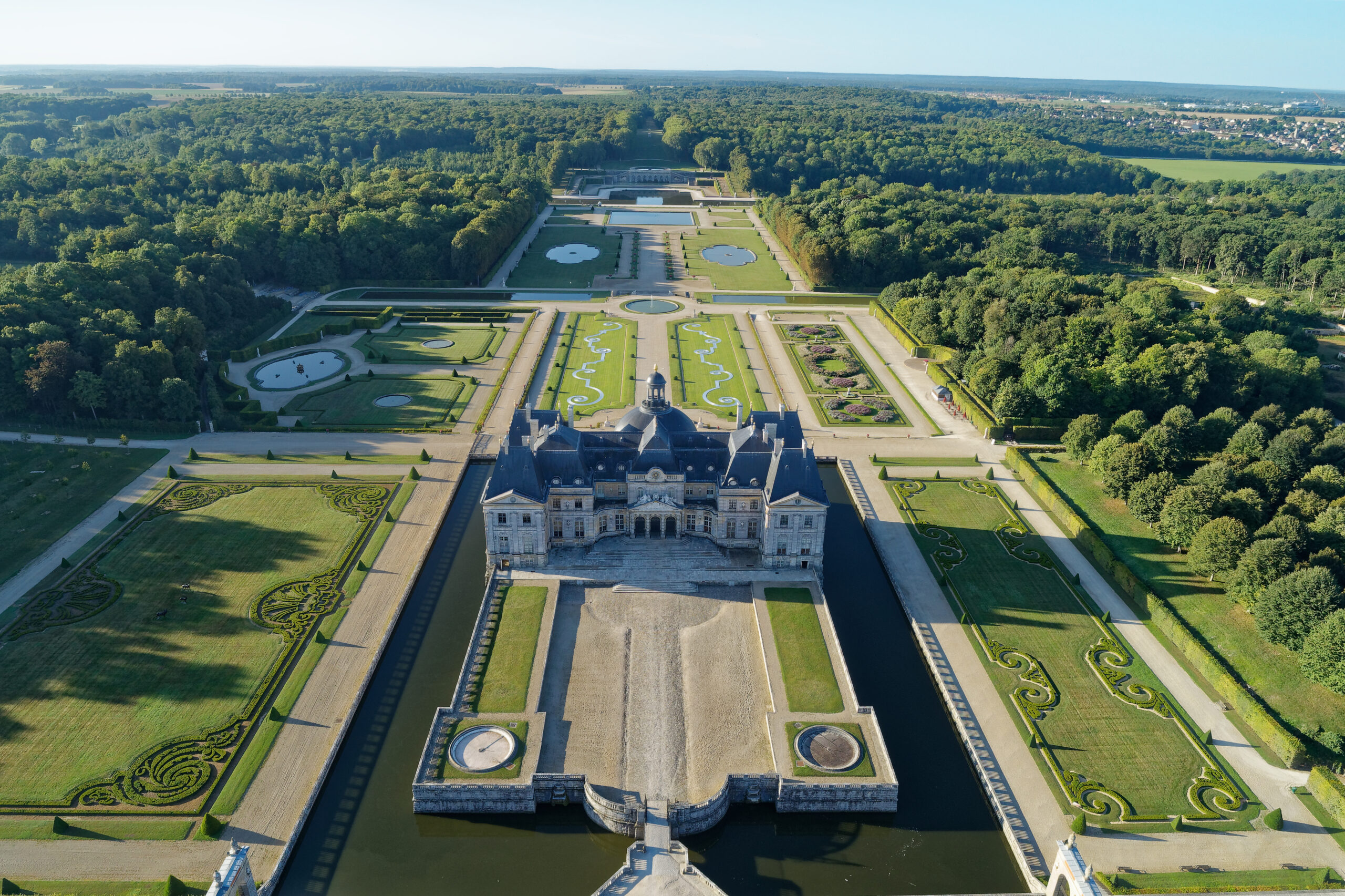 Vues aeriennes facade nord cour dhonneur Bruno Lepolard 2019 8 scaled